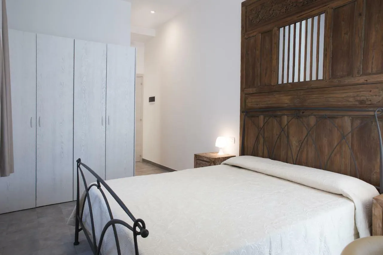 Bed & Breakfast Del Faro 焦维纳佐