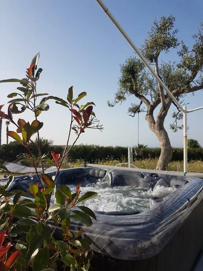 Bed & Breakfast Del Faro 焦维纳佐